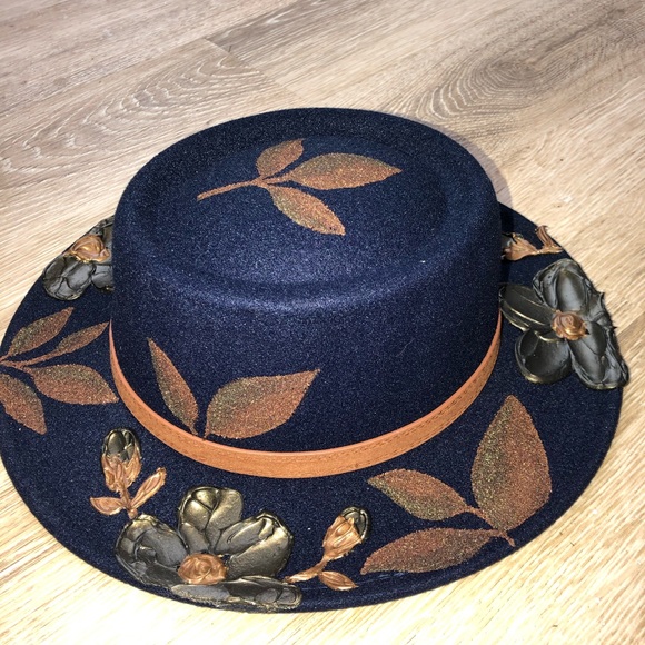 Custom painted floral boater hat - Picture 3 of 3